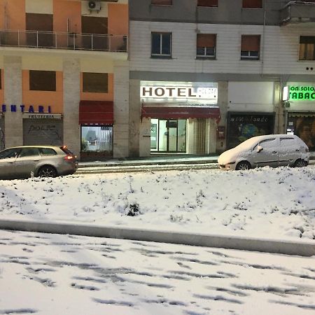 Tiburtina Hotel Holiday Roma Exterior foto